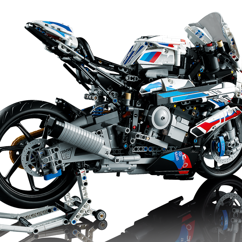 LEGO Technic BMW M 1000 RR